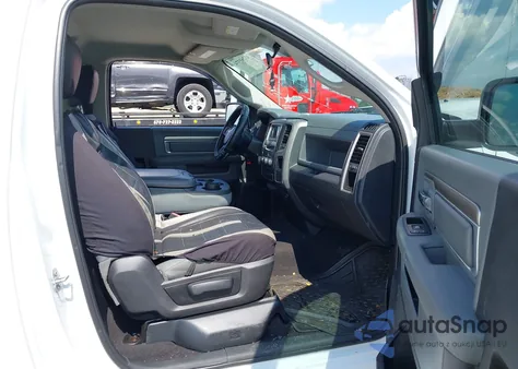 2017 Ram 1500 Express 4X4 6'4 Box from USA, damaged, VIN 3C6JR7AG8HG564704